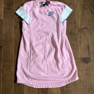 Girls Nike sweater dress size Medium